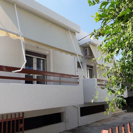 Apt 30M From Beach Amarynthos Bagian luar foto