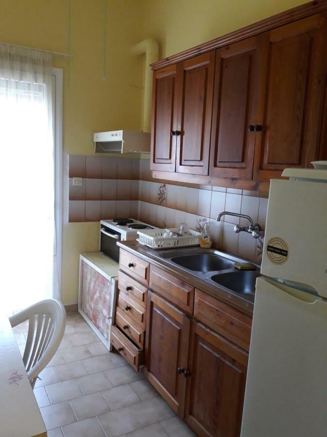 Apt 30M From Beach Amarynthos Bagian luar foto
